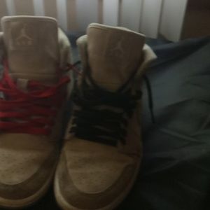 Jordan 1 mid
